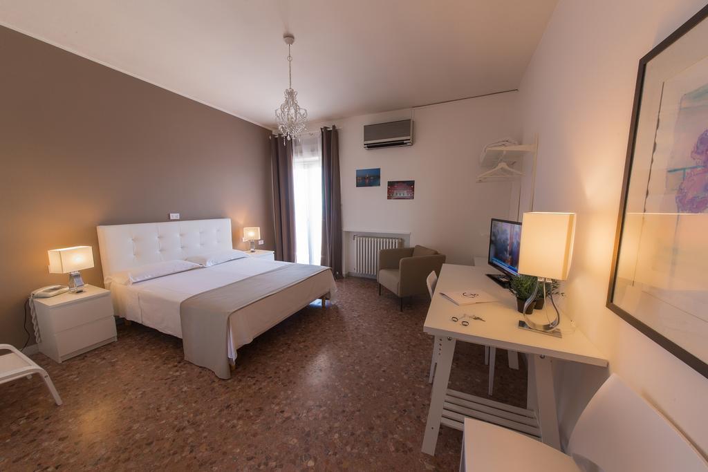 Hotel Riviera Bari Eksteriør bilde