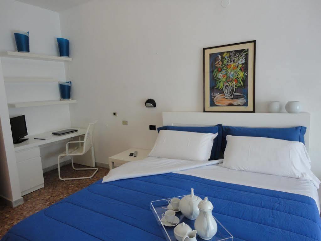Hotel Riviera Bari Eksteriør bilde